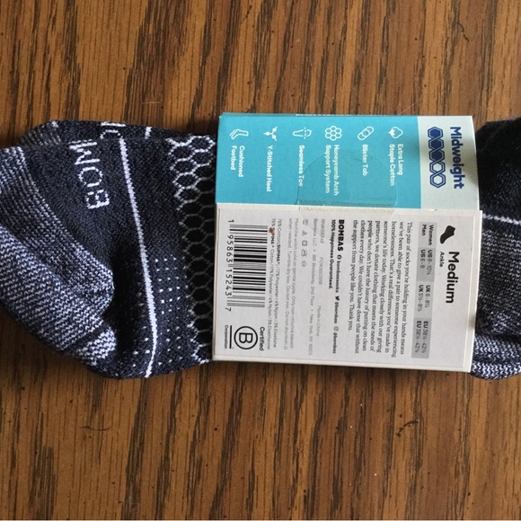 Assortment of new Bombas Women’s socks - Picture 14 of 16
